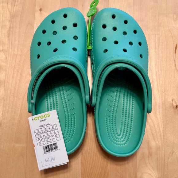 Crocs Adult Classic Clog - women’s 10/men’s 8 - Picture 1 of 5